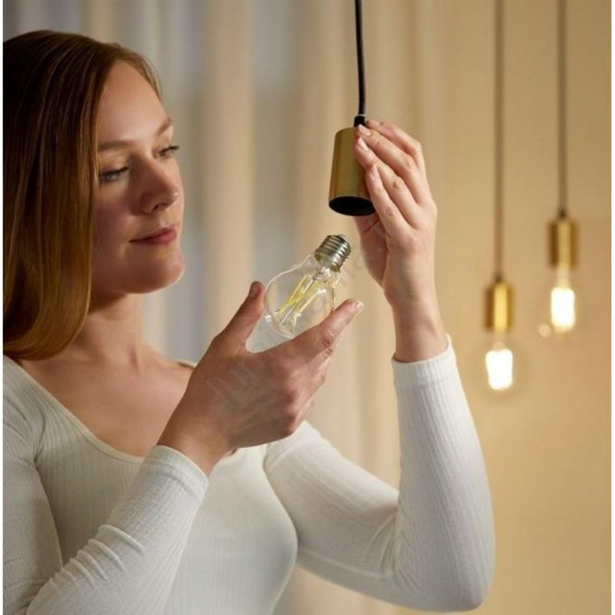 Lot de 10 Lampes à filament LED Classic 6-60W A60 E27 3000K blanc chaud.