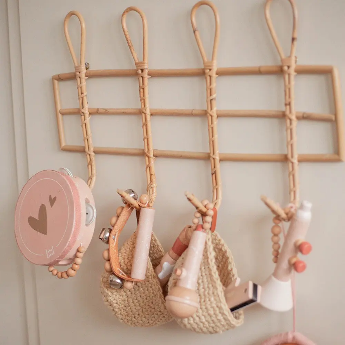 Hochet en bois +12M thumbnail 2