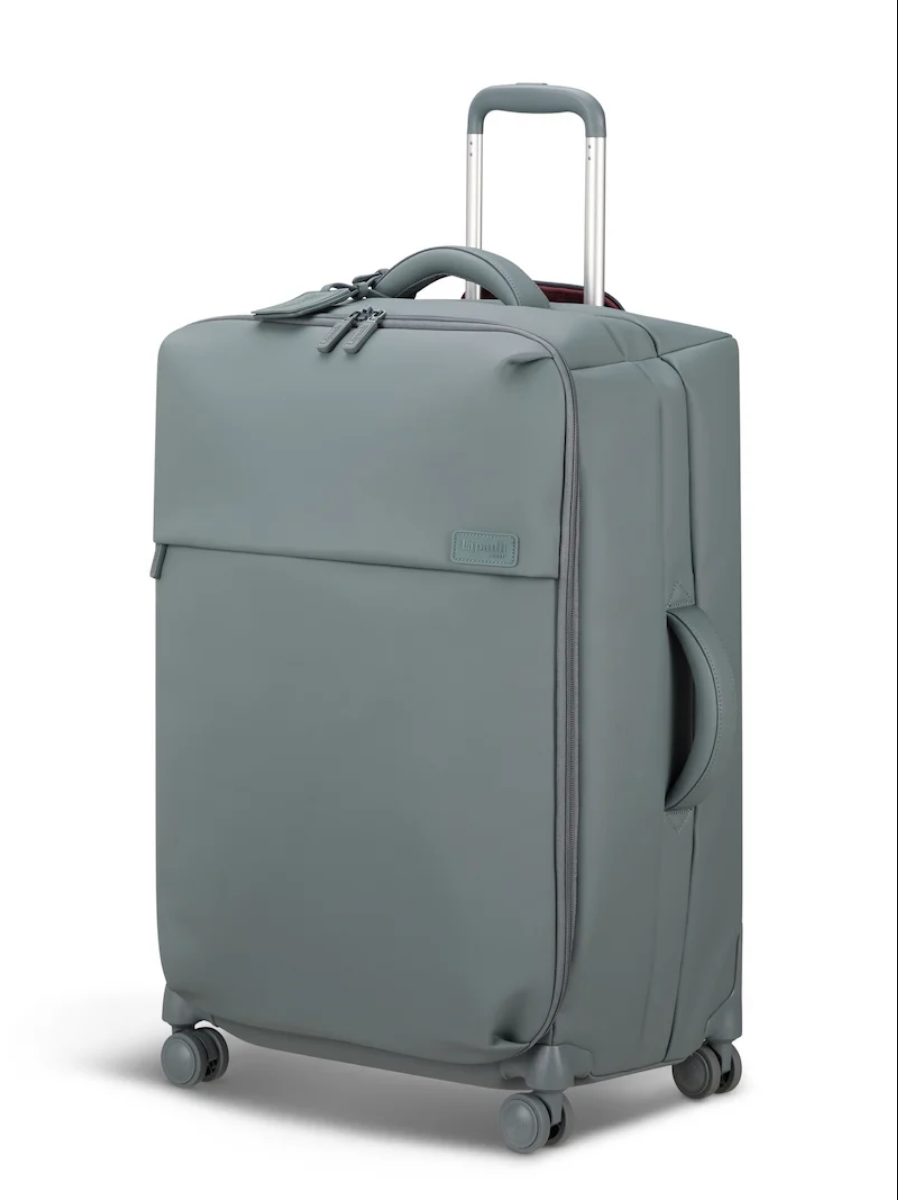 LOST IN BERLIN-CABIN