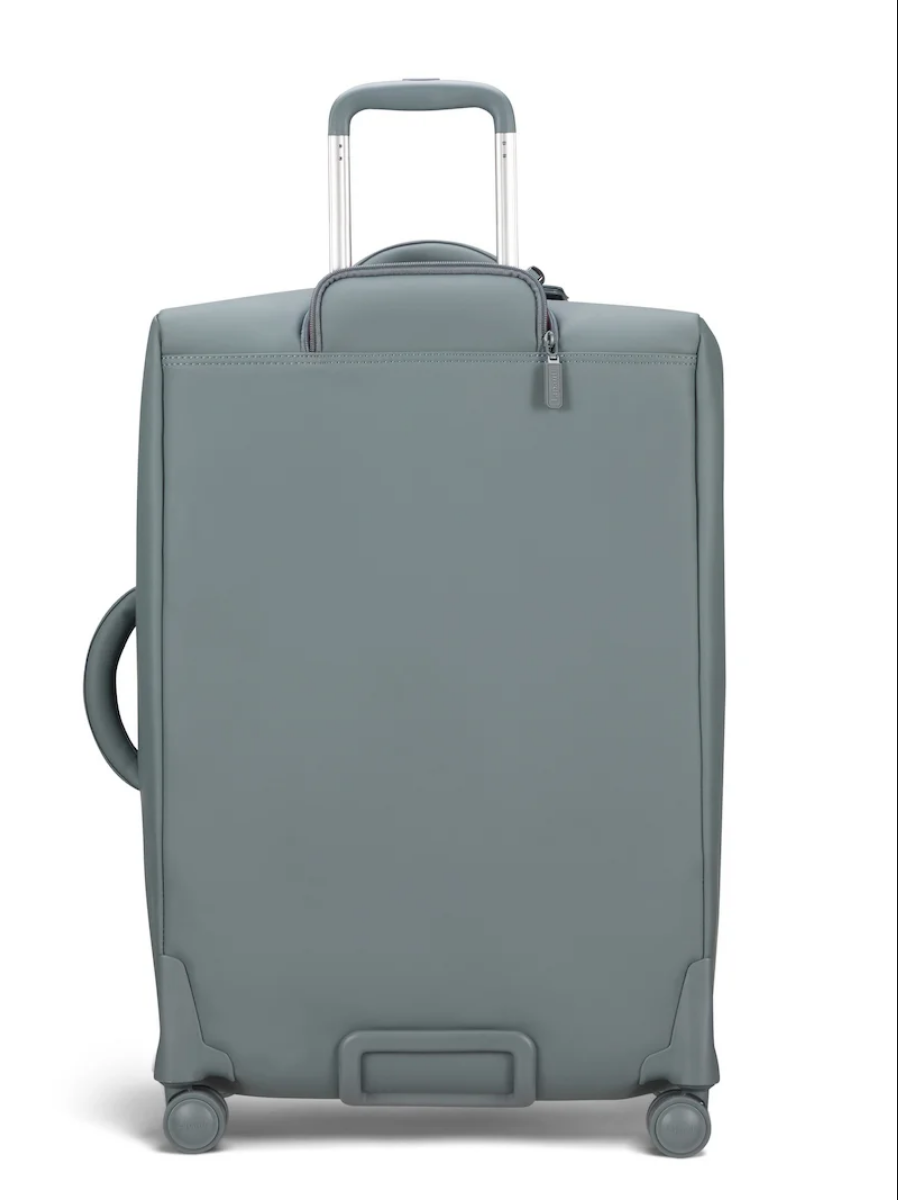 LOST IN BERLIN-CABIN thumbnail 3