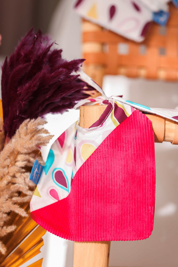 Pack naissance: Tapis à langer, protège épaule et bavoir