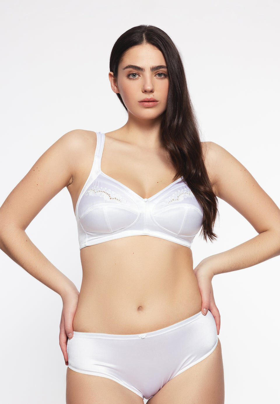 Marilyn Broderie Luminous