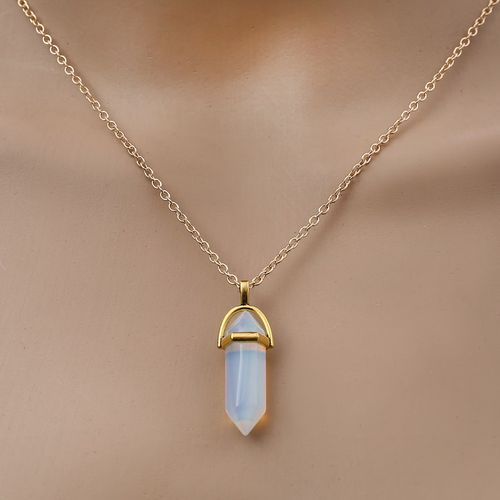 Collier Pendentif en Cristal Irrégulier