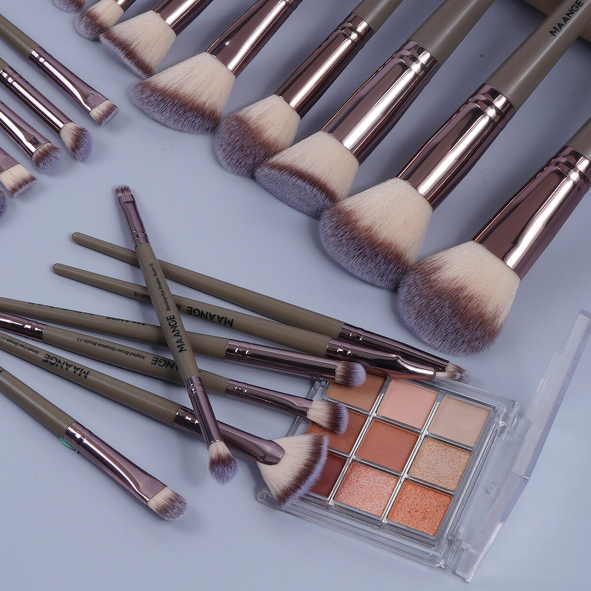 30 Pieces Makeup Brush With Bag thumbnail 4