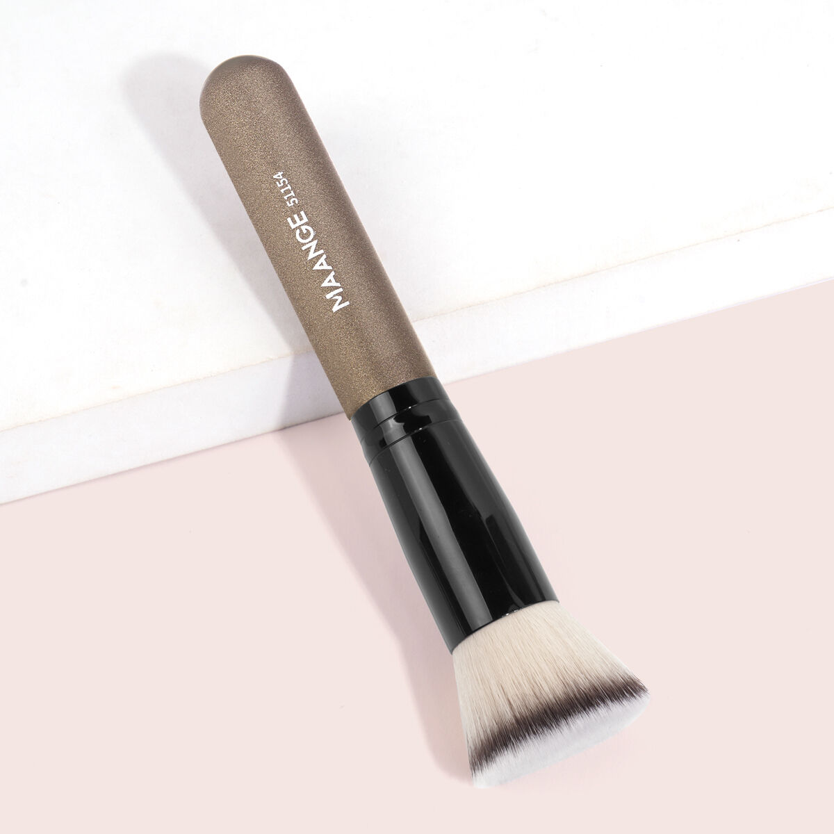Single Foundation Brush-Coffee Handle Black Tube