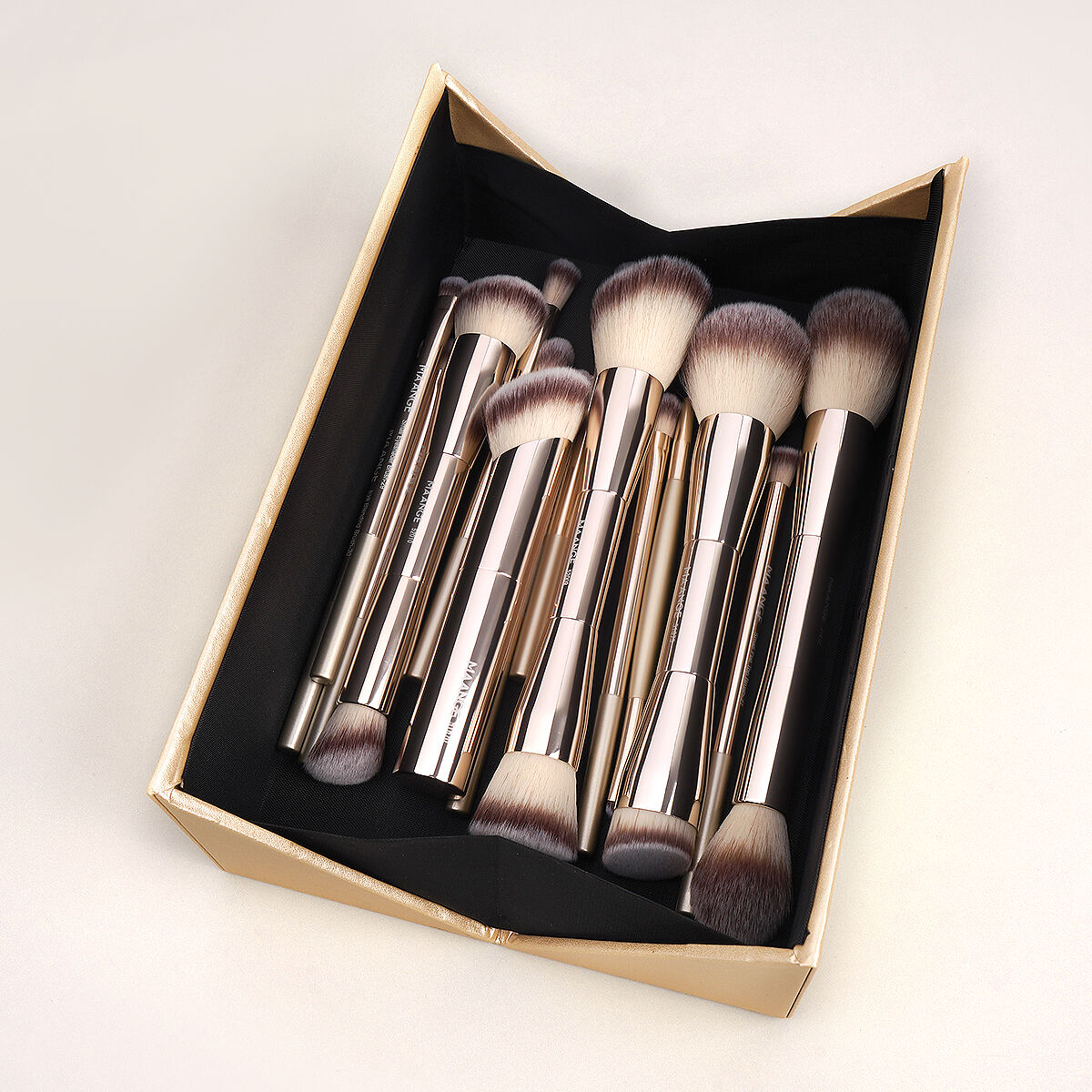 20 Pieces Makeup Brush with Box thumbnail 3