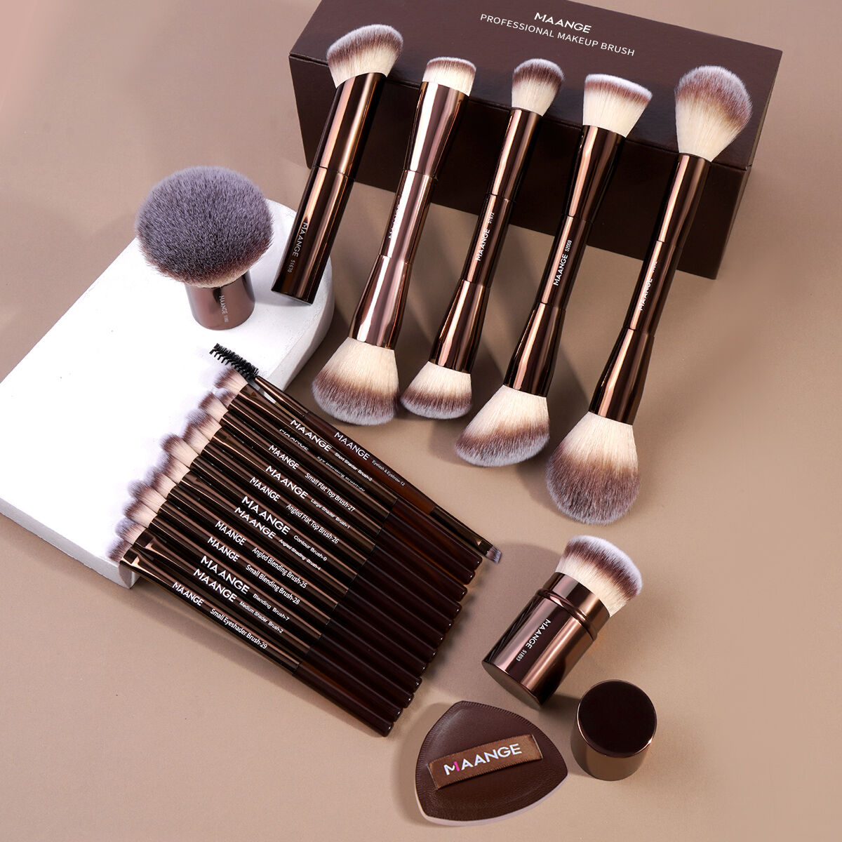 20 Pieces Makeup Brush Kit