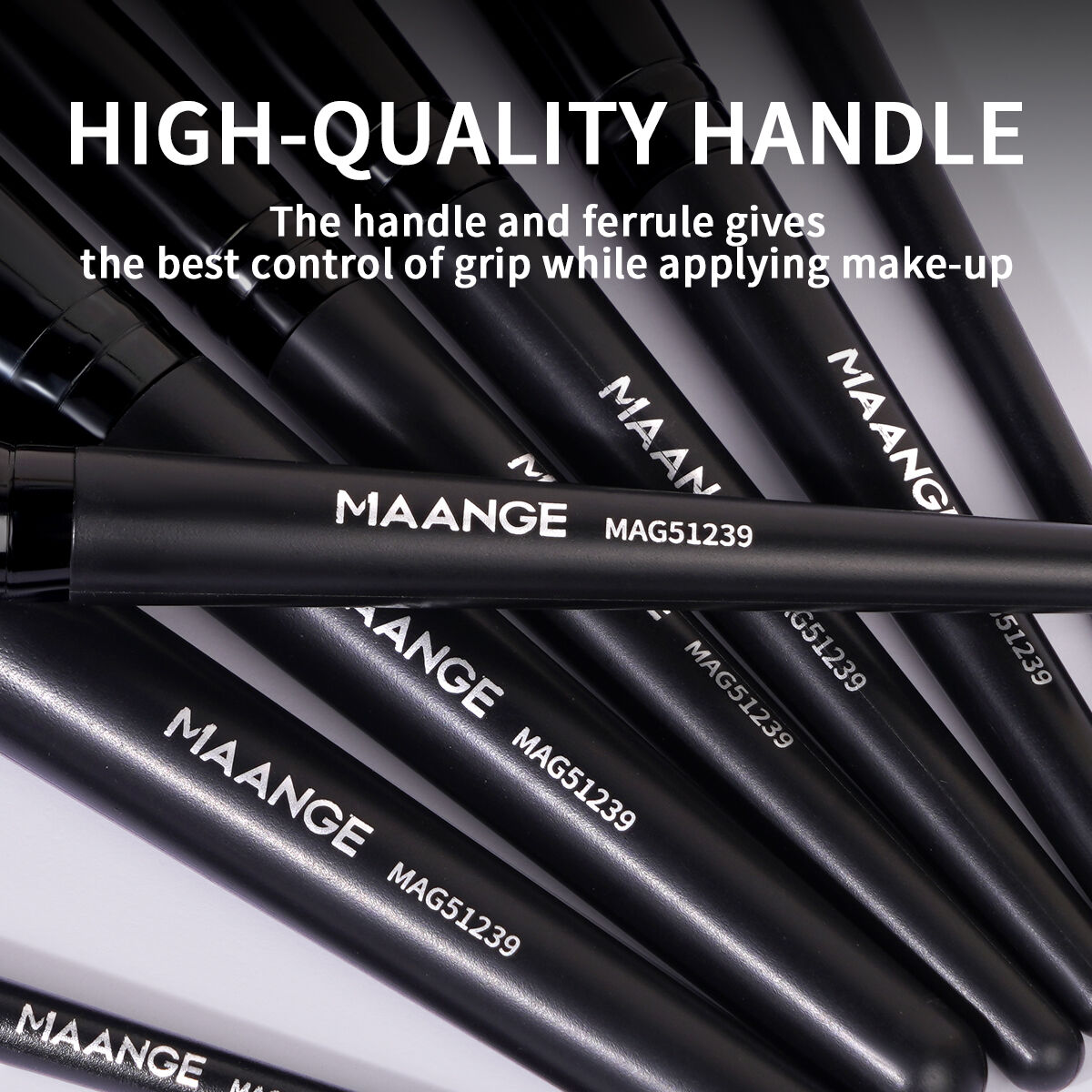 Makeup Brush Kit thumbnail 4