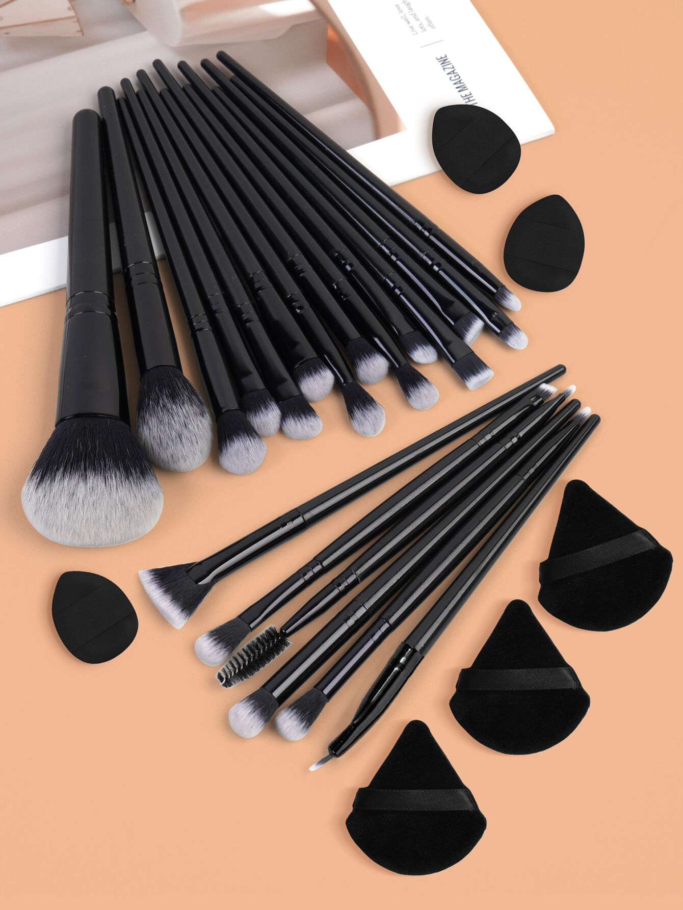 20 Pieces Makeup Brush Kit