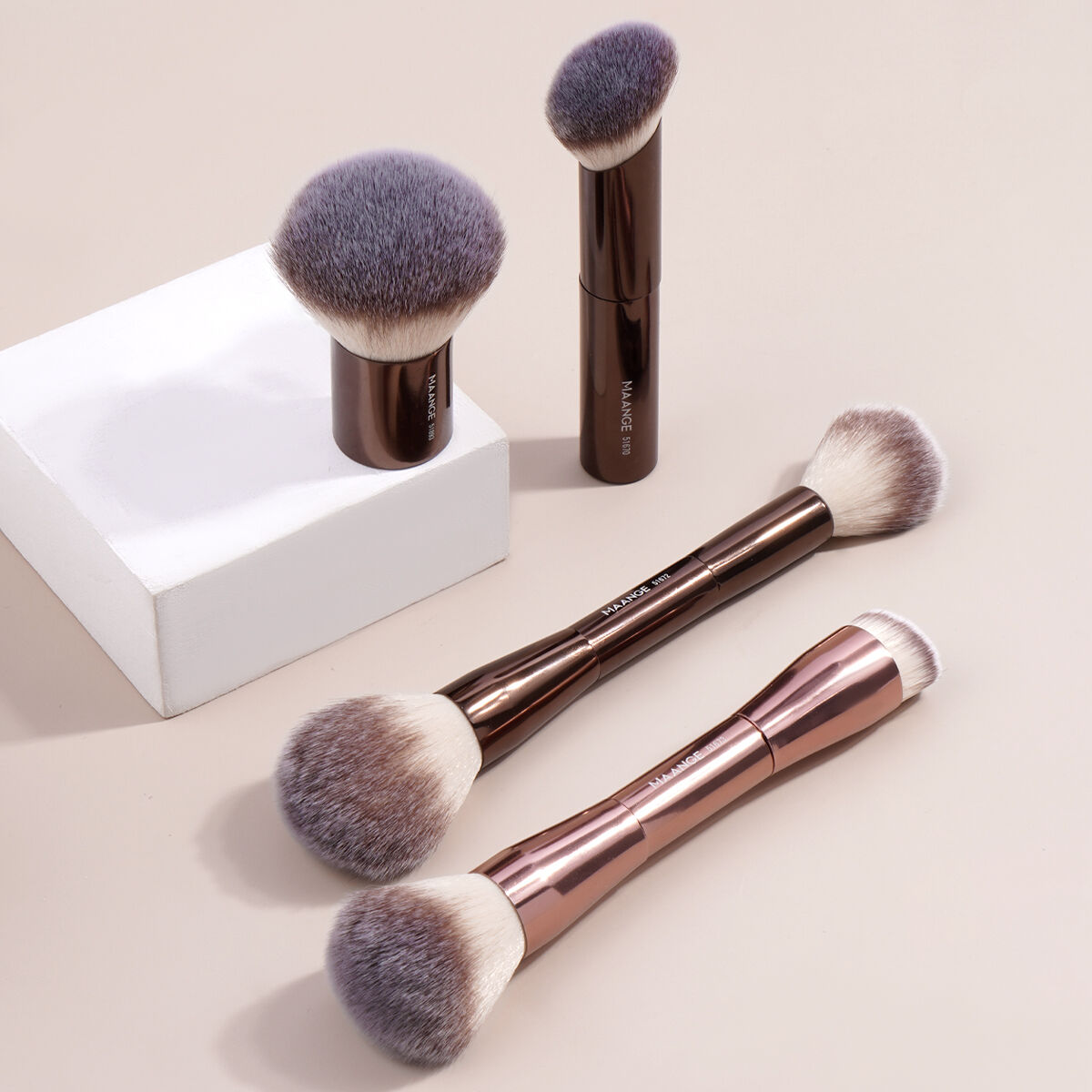 4 Pieces Makeup Brush with Box