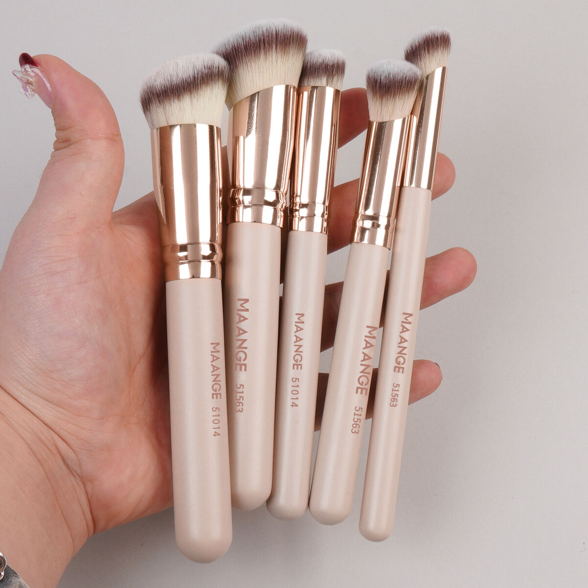 5 Pieces Makeup Brush Kit thumbnail 4