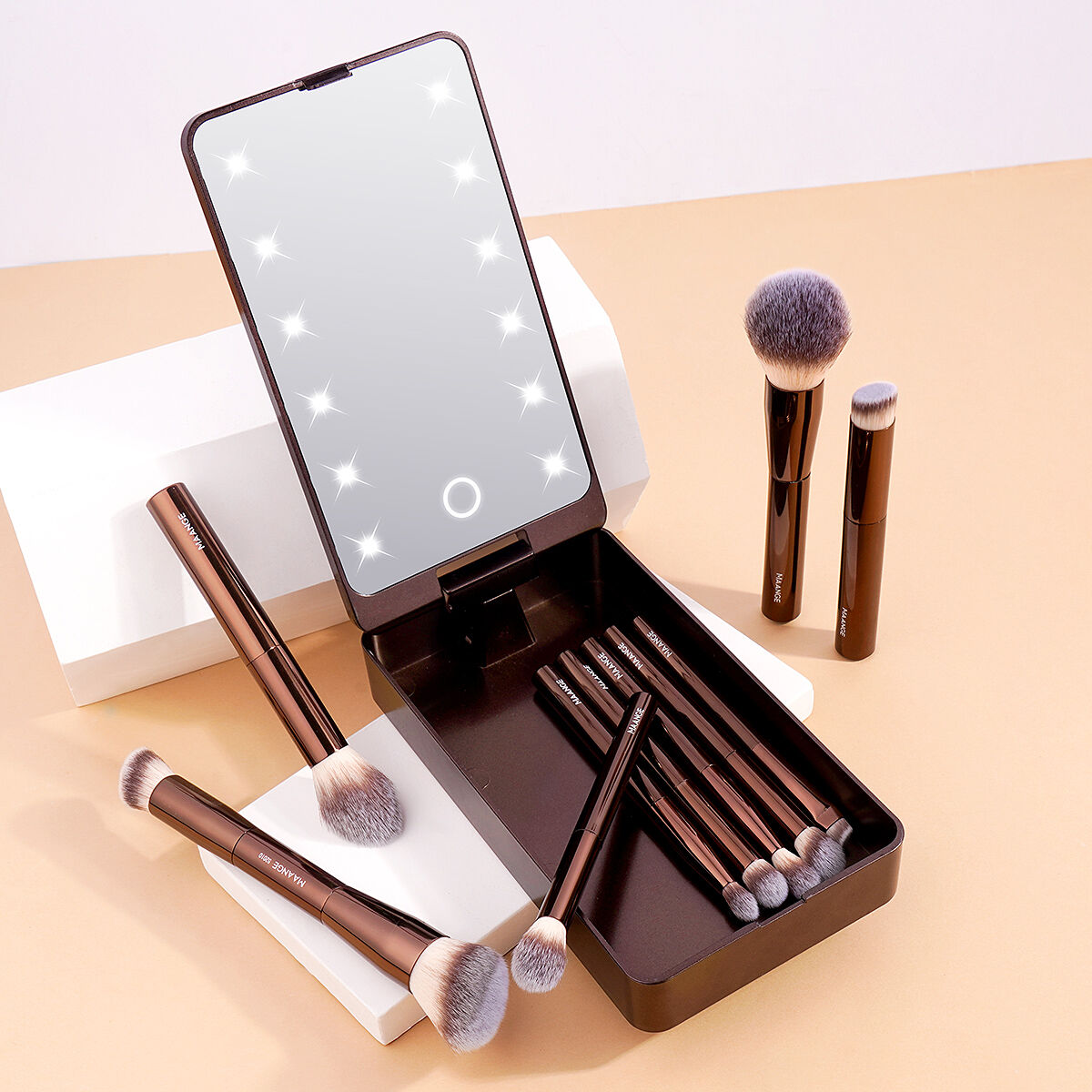 11 Makeup Brush Kit with Led Light Box thumbnail 2