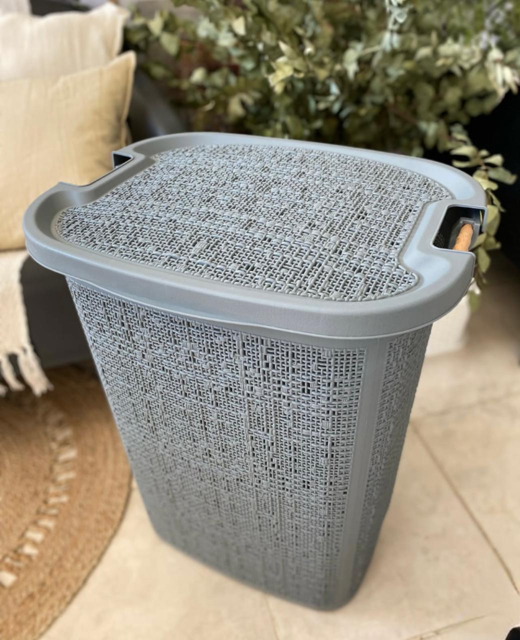 Panier a linge avec couvercle