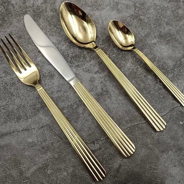 24 Couverts inoxydable Couleur Doré