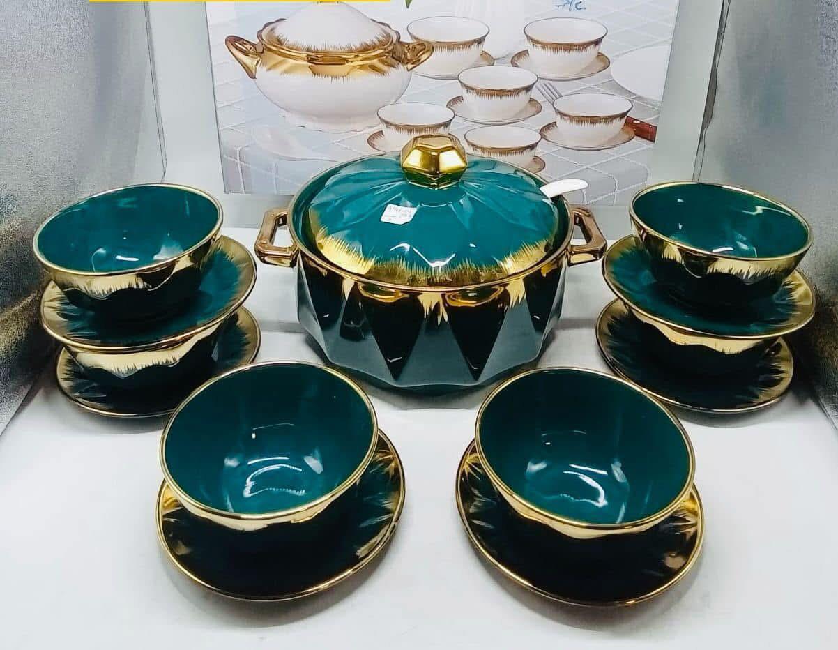 Soupière 15 Pièces et 6 Bols en Porcelaine Vert Royal Détails Dore