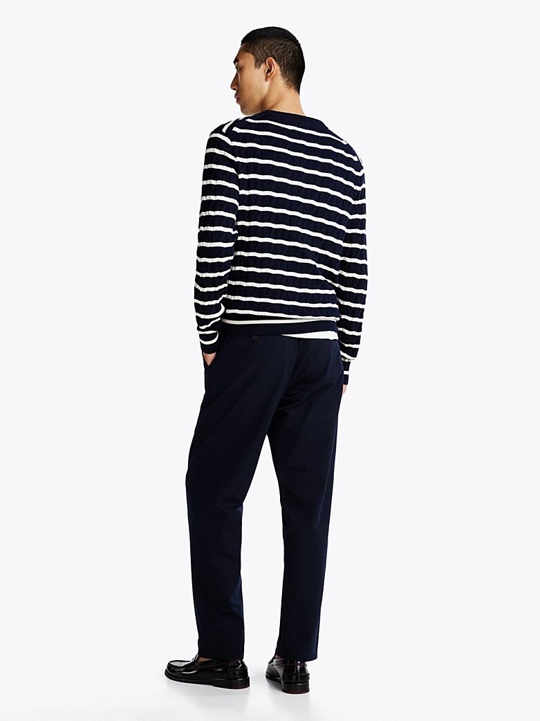 Pull en Maille Torsadée à Col Ras-du-cou thumbnail 4