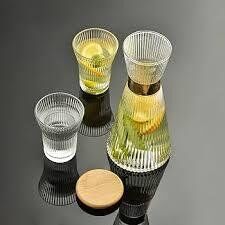 Set Carafe Et 4 Verres , Élégante Avec Décoration Dorée