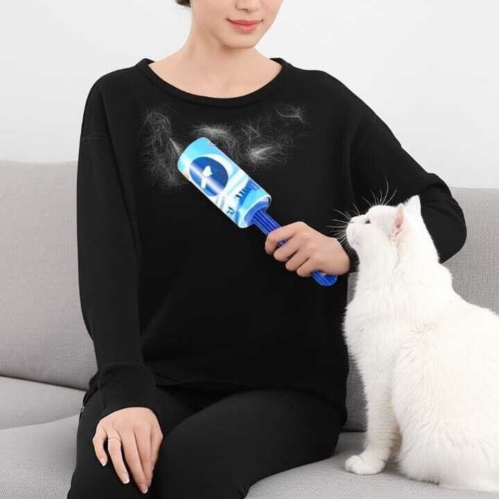 2 Rouleaux Adhésifs Pour Vetements et Canapes ,Rouleau Adhésif Très Collant Pour Enlever Les Peluches et Les Poils d'animaux des Vêtements, des Cheveux, des Poils de Chat .