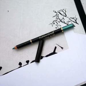 Crayon Contour des Yeux Golden Rose No. 330 Vert Émeraude