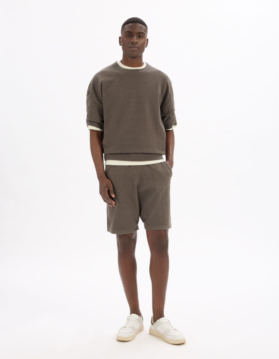 T-shirt Boxy Col Rond en Maille Bouclée thumbnail 2