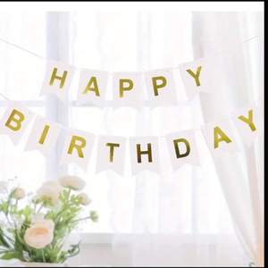 Décoration Anniversaire Happy Birthday en Blanc