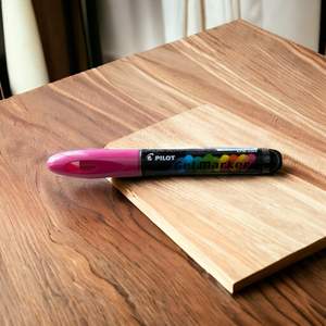 Pilote Gel Marqueur Rose en 1 Crayon à Cire
