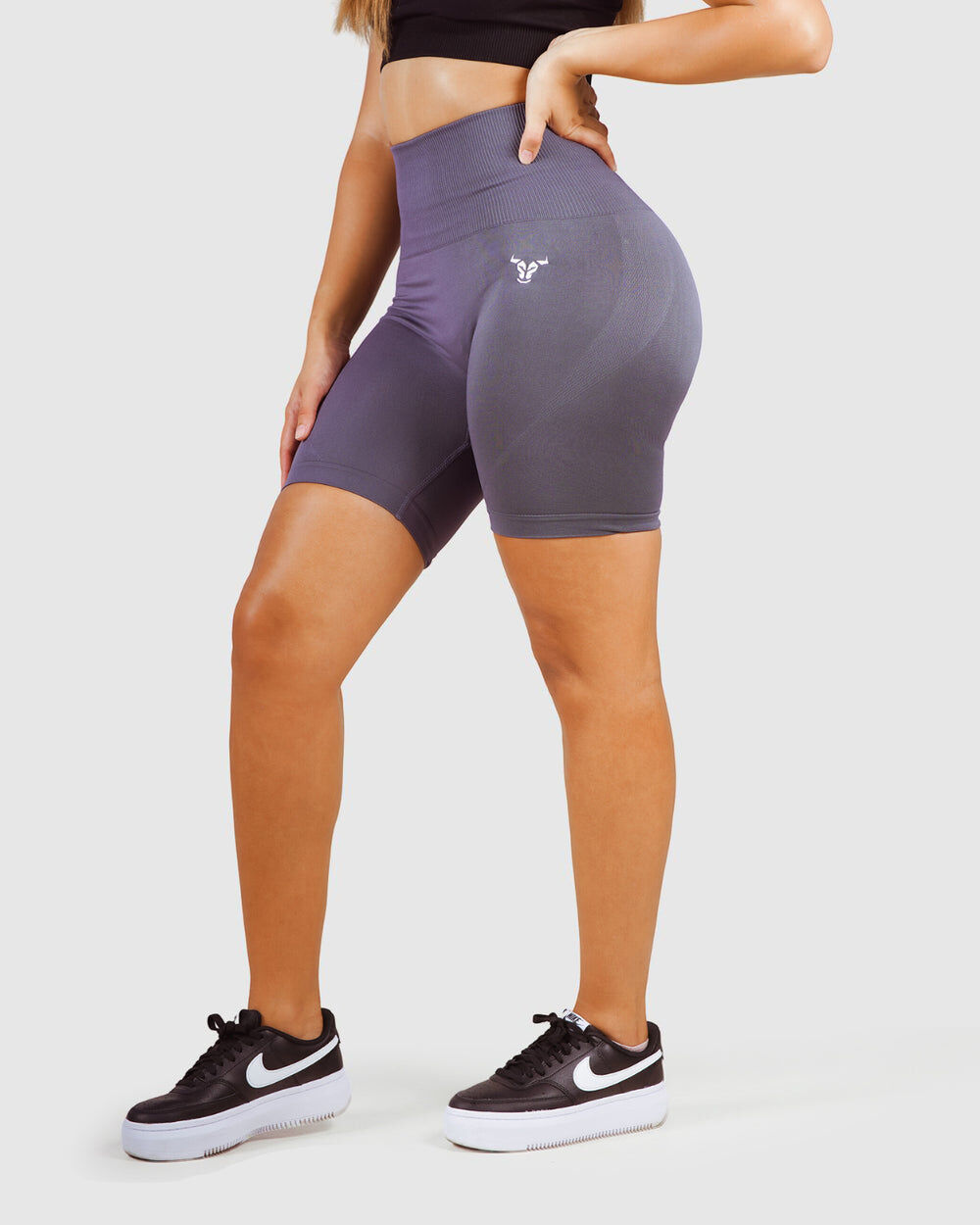Essential Seamless Short
