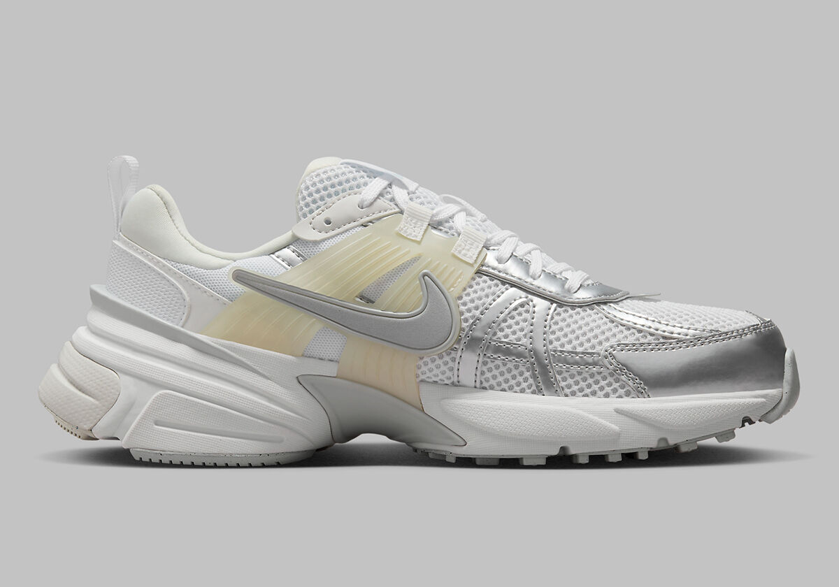 Nike V2K Run thumbnail 1