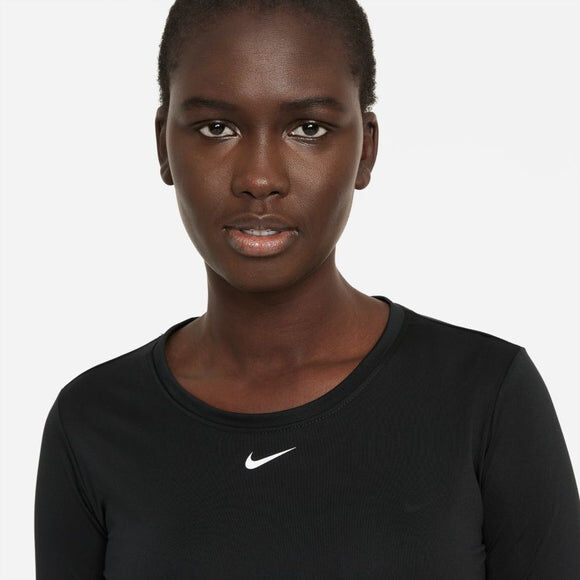 Nike Dri-FIT UV One Luxe Women's Standard-Fit Long-Sleeve T-Shirt thumbnail 3