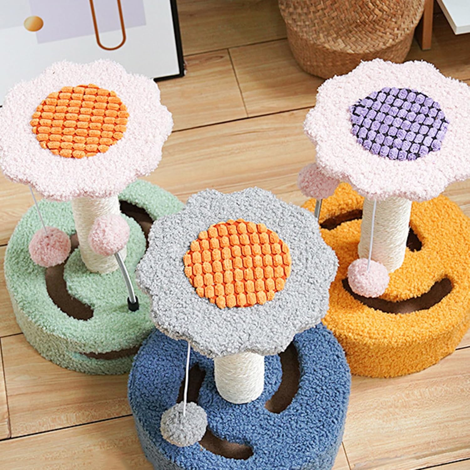 Petit arbre à chat tour – Griffoirs, plateforme de saut et balle de jeu