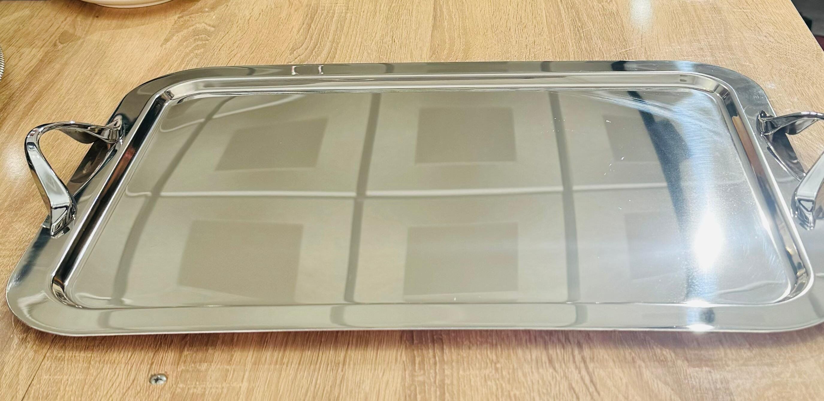 PLATEAU EN INOX SEDEN EN INOX 18 CARATS COULEUR ARGENTE 47CM/34,6