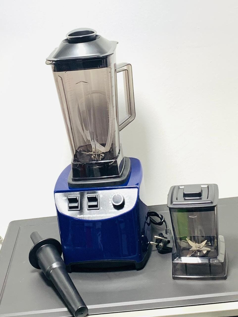 Blender 2 bols puissant 1000W ,Blender avec Smoothie Maker, mélangeurs et Robots culinaires, mélangeurs à pichet - 2 litres  ( couleurs aléatoires ) thumbnail 3