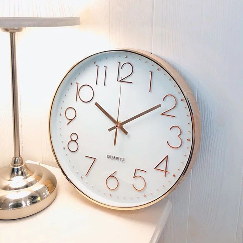 Horloge Murale Silencieuse Au Design Moderne thumbnail 2