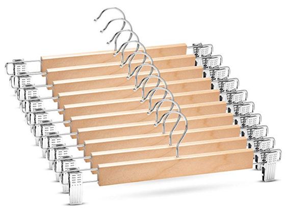 Optimisez L’espace de Votre Dressing avec Nos Cintres en Bois pour Jupes