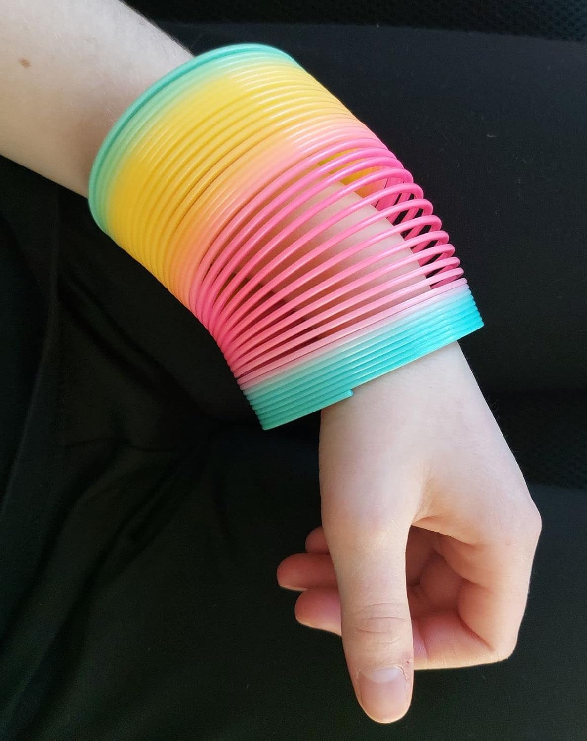 Jouets à ressorts magiques pour enfants – pour jouer et s’amuser thumbnail 4