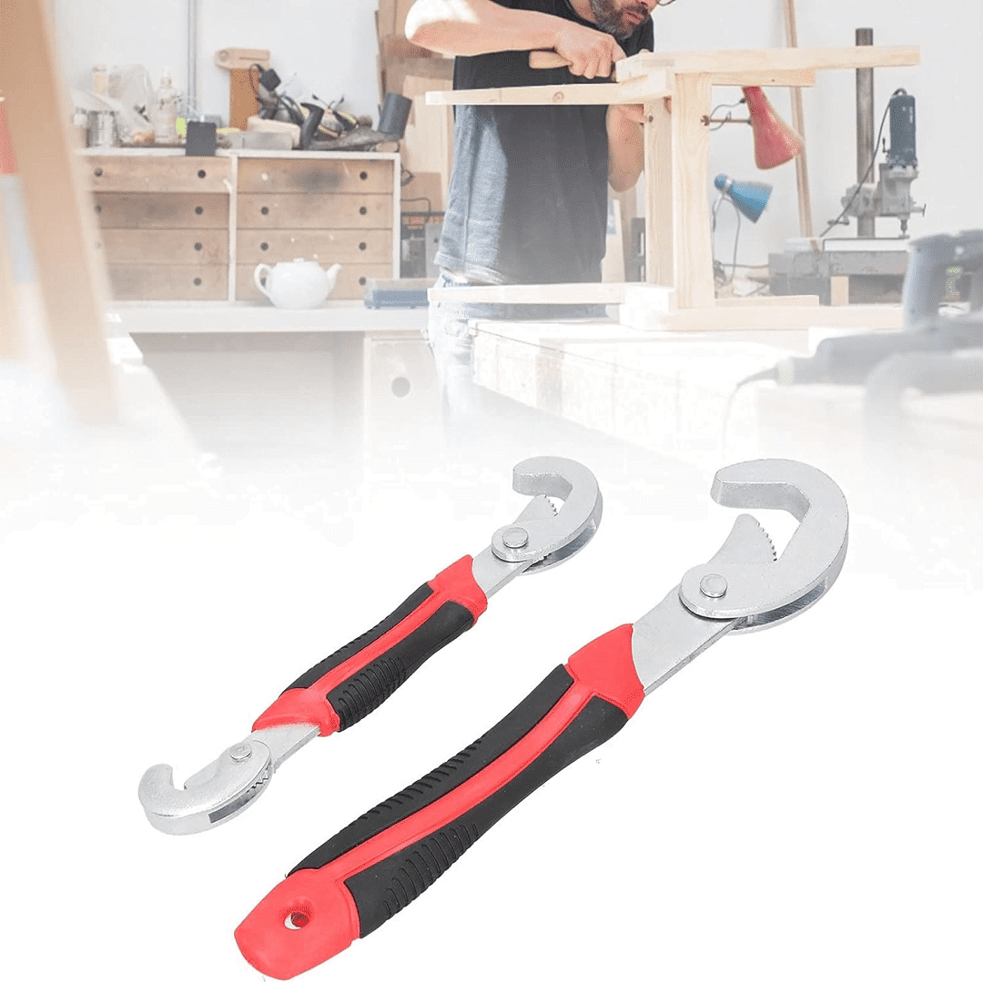 Clé à fourche polyvalente, un incontournable pour les jardiniers et les amateurs de machines thumbnail 3