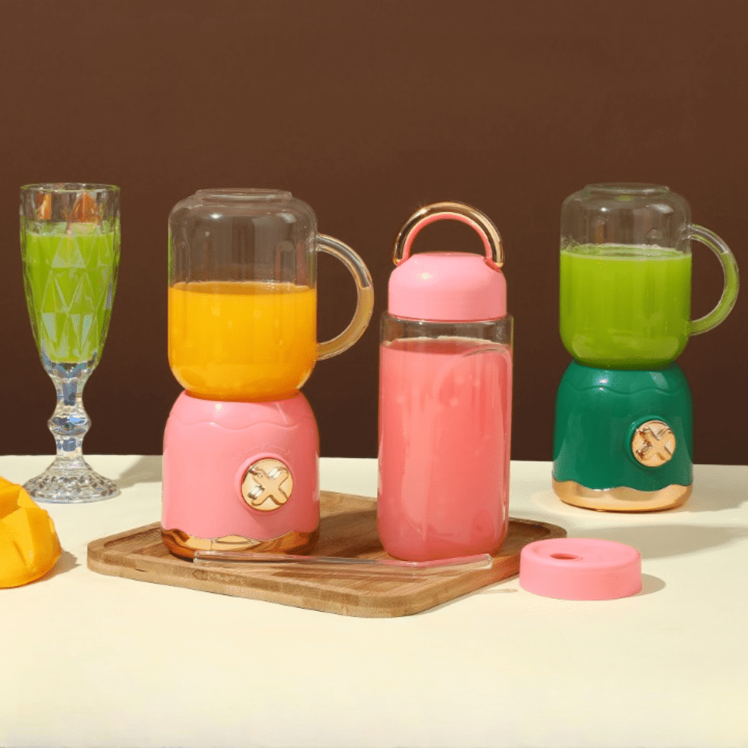 Presse-agrumes portable rechargeable avec tasse double, paille et cuisson des fruits (couleur aléatoire)