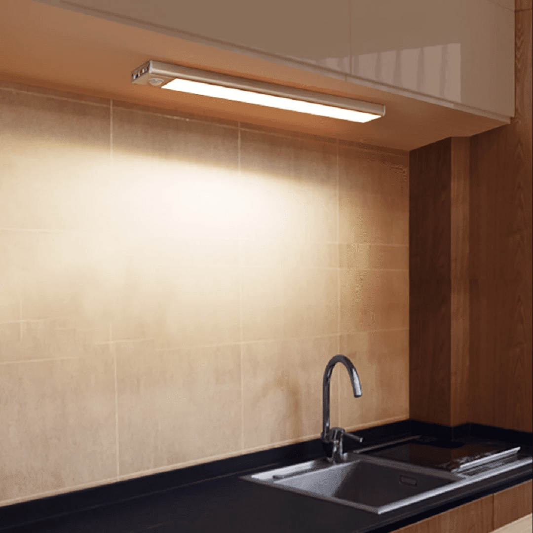 Lampe à Détecteur de Mouvement Rechargeable et Polyvalente thumbnail 4