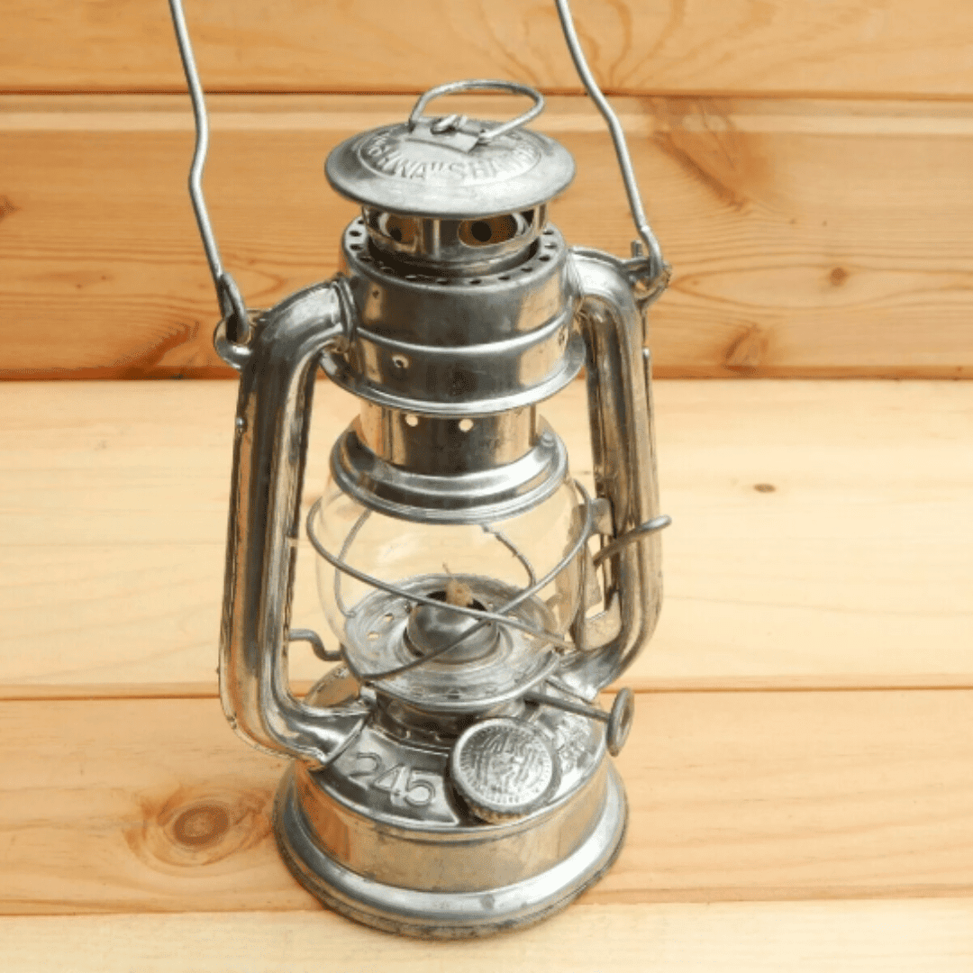Lanterne à pétrole vintage , outil de collection ancien thumbnail 3