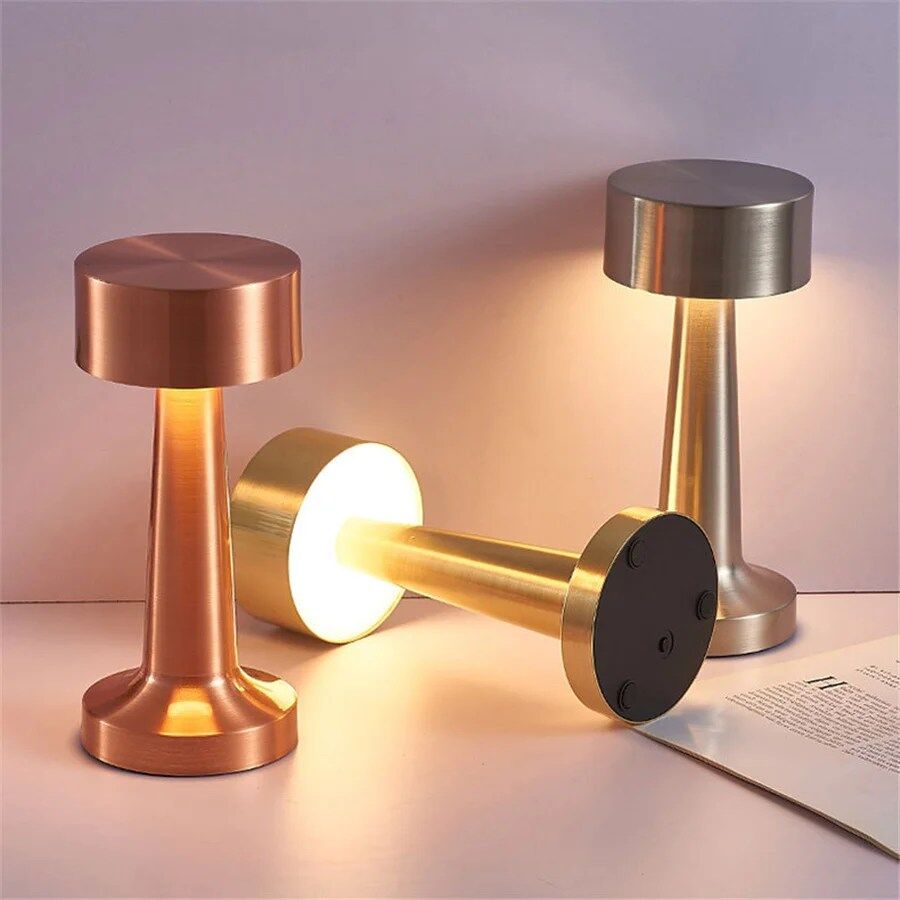 Lampe de Table Rétro Tactile en Métal pour Bureau ,Chambre (Couleur Aléatoire)