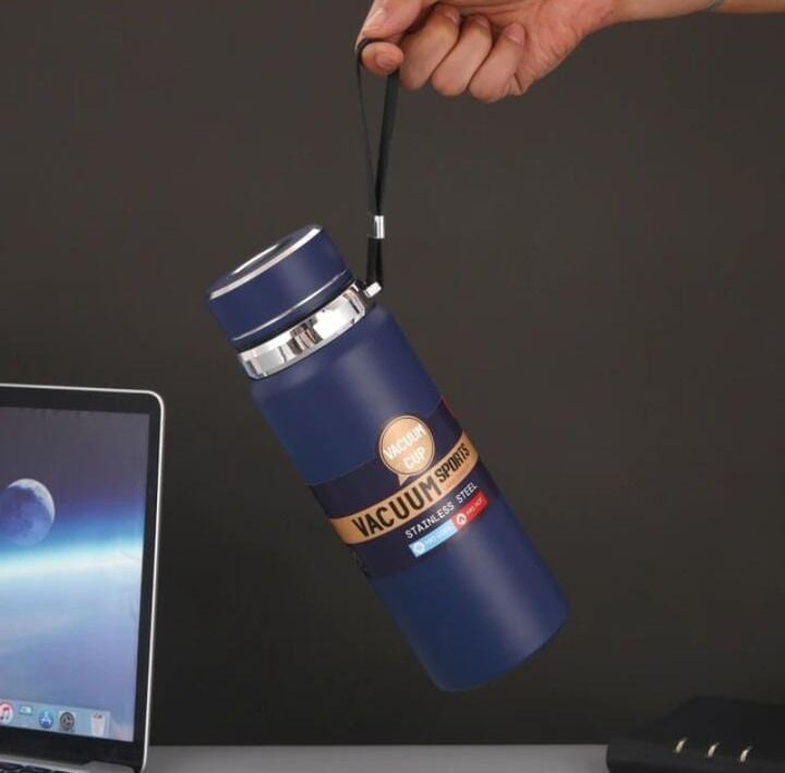 Gourde isotherme en acier inoxydable 600 ml pour sport et voyage (couleur aléatoire) thumbnail 4