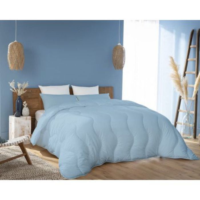 Couette Uni Microfibre Bleu Glacier (2Places) 220x240 cm +1 Taies d’Oreiller Offert 