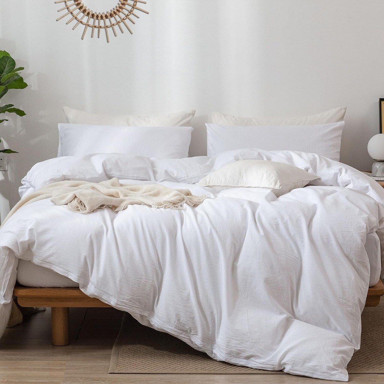 Housse de couette Blanche + 2 taies d’oreiller (Deux places)  - 240x260 cm - Lits 140-160 // Doux & Antiallérgique thumbnail 3