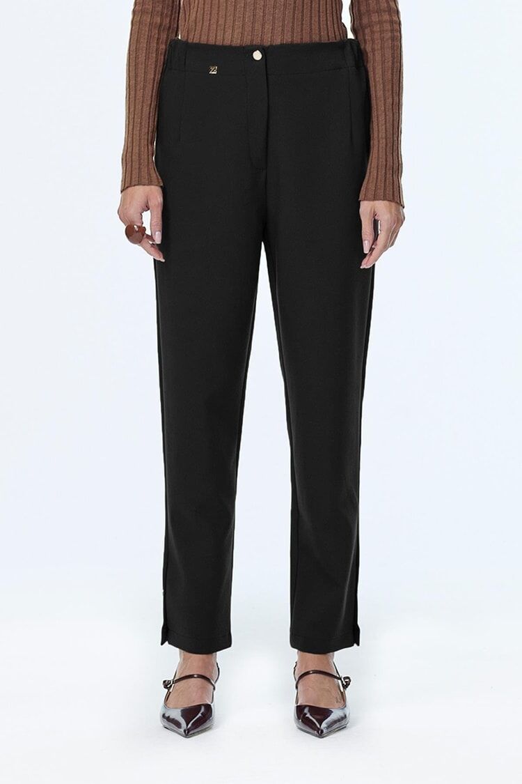 Pantalon cigarette à taille élastique et boutons thumbnail 2