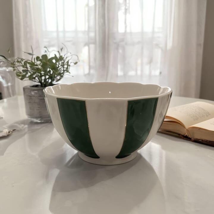 Bol En Porcelaine Fine – Blanc Et Vert – 23 Cm