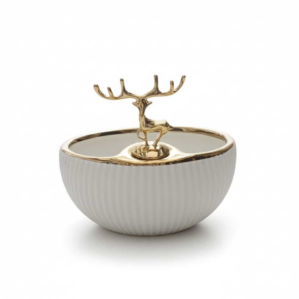 Bol De Service En Céramique Blanche Avec Couvercle Et Ornement Doré – 15 X 15 Cm