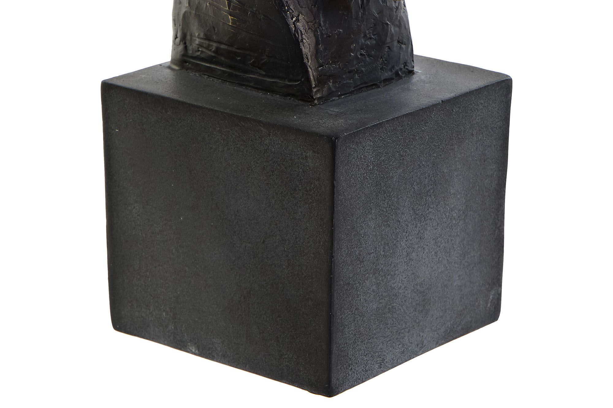 Chien Noir Figure En Résine 14x19x38
