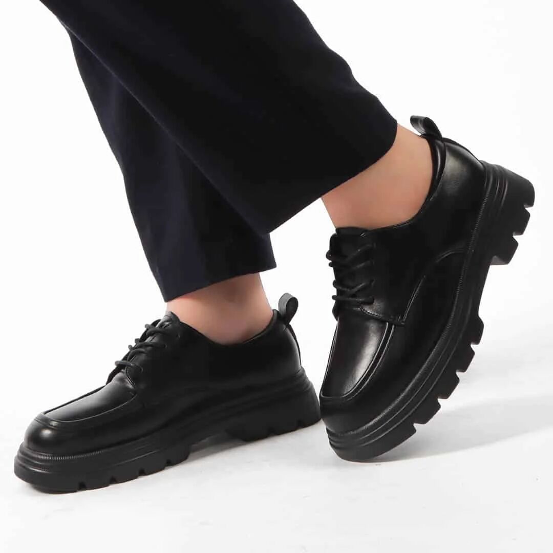 Moon – Derbies thumbnail 3