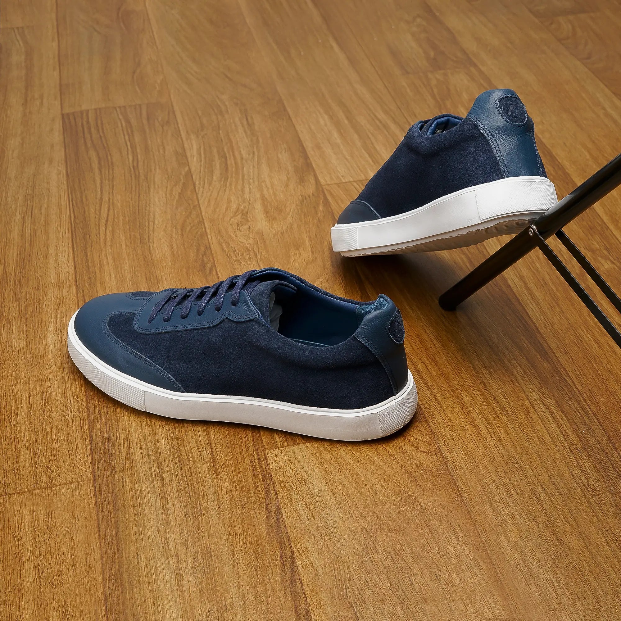 Scorie En Cuir Bleu thumbnail 2