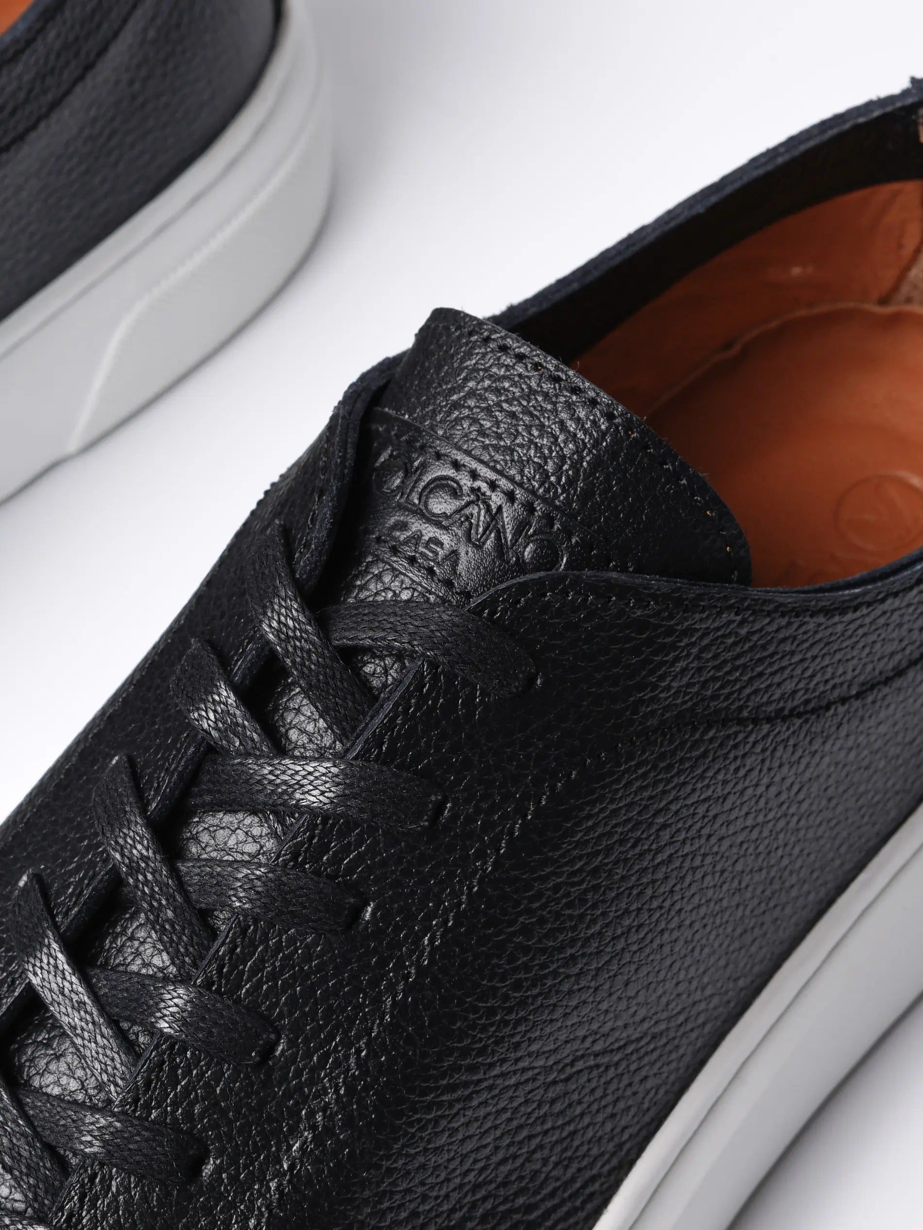 On Time Noir thumbnail 4